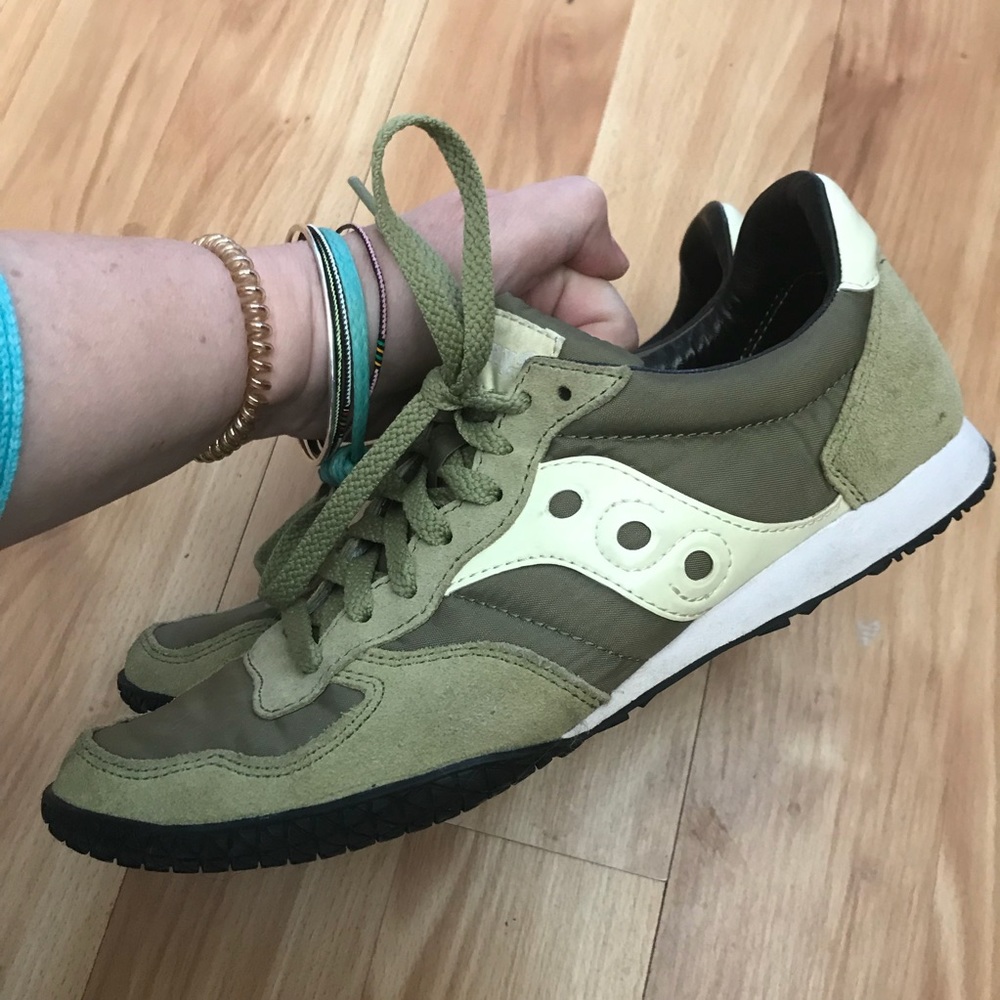 Saucony Originals Bullet Retro Sneaker